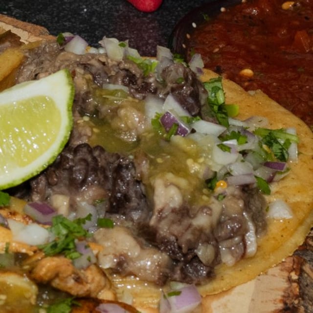 Cabeza Soft Taco.